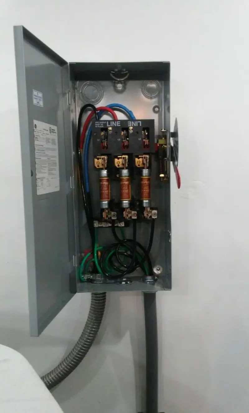 Three-phase disconnect switch installed for Electrical Wiring & Rewiring in North Middleton